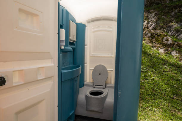 Portable Toilet Options We Offer in Rock Springs, NM